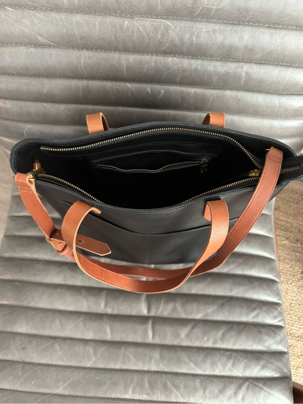 Madewell black /brown leather transport tote - Picture 5 of 5